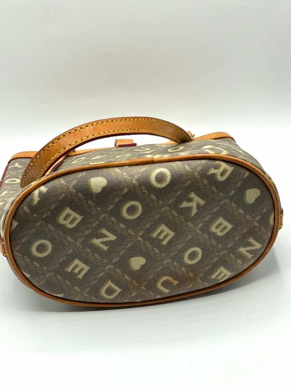 Y2K Dooney & Bourke Crossword Monogram Bucket Shoulder Bag Heart Charm - Picture 7 of 16